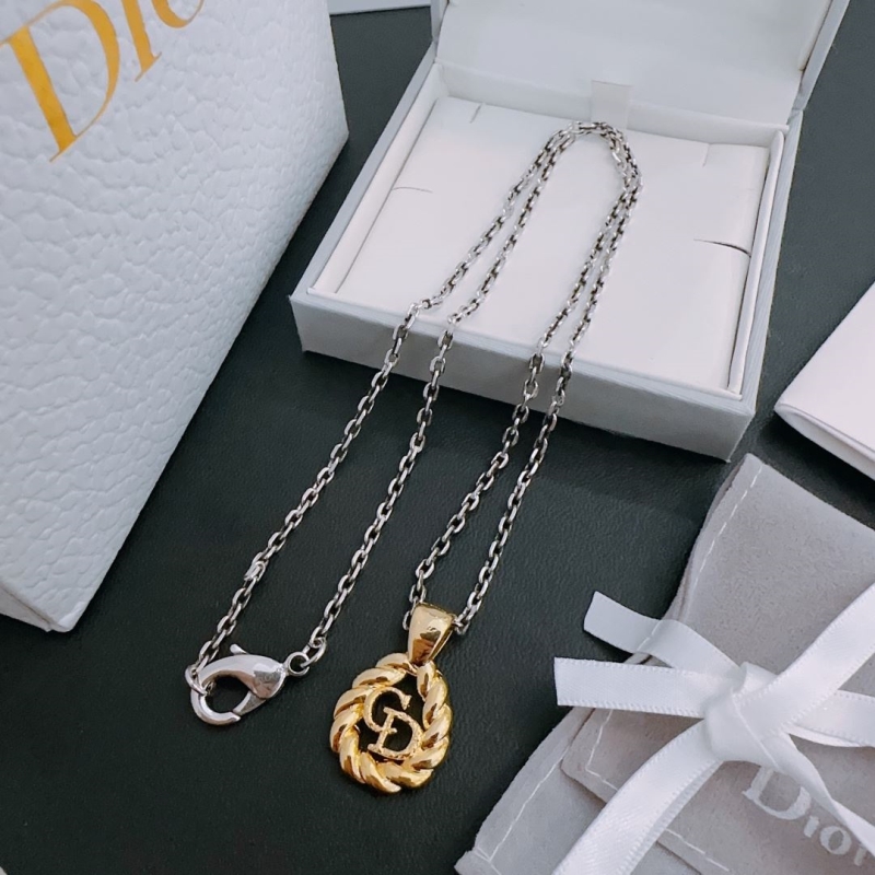 chr1st1an D10r necklaces